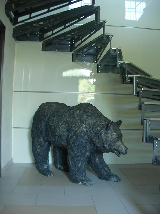 The Wall - Bear sculpture 